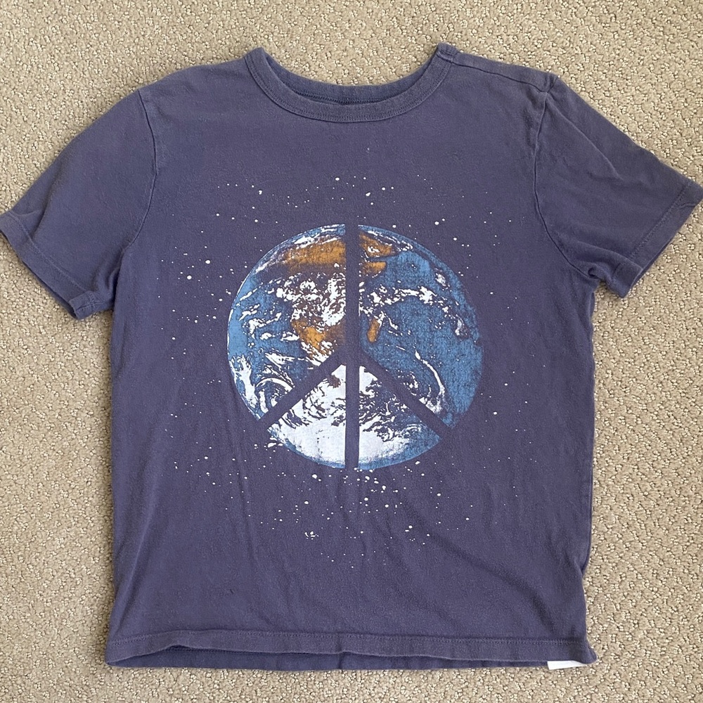 5/$20 GAP size 8 t-shirt